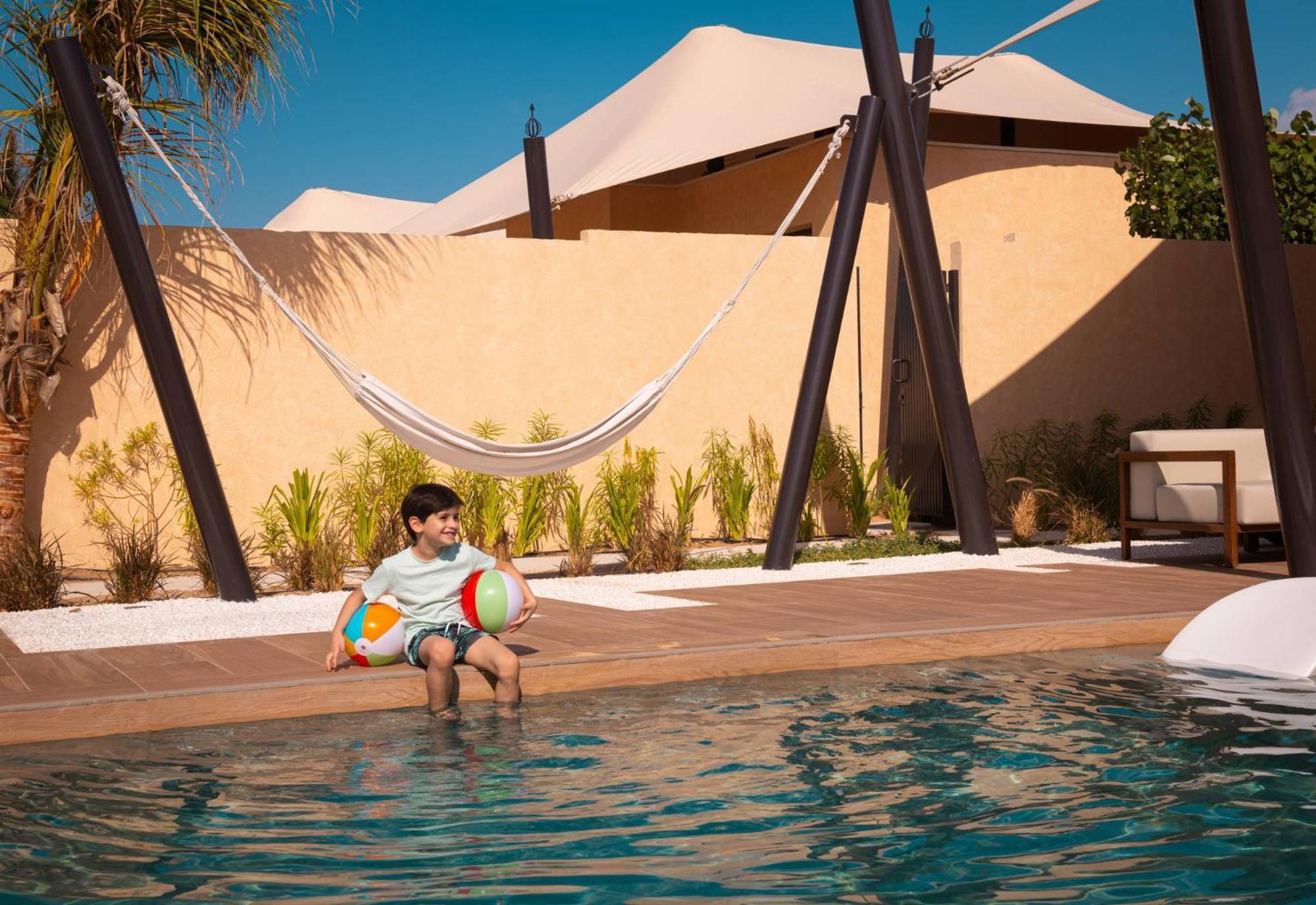 Bab Al Nojoum Hudayriyat Villas Abu Dabi Exterior foto