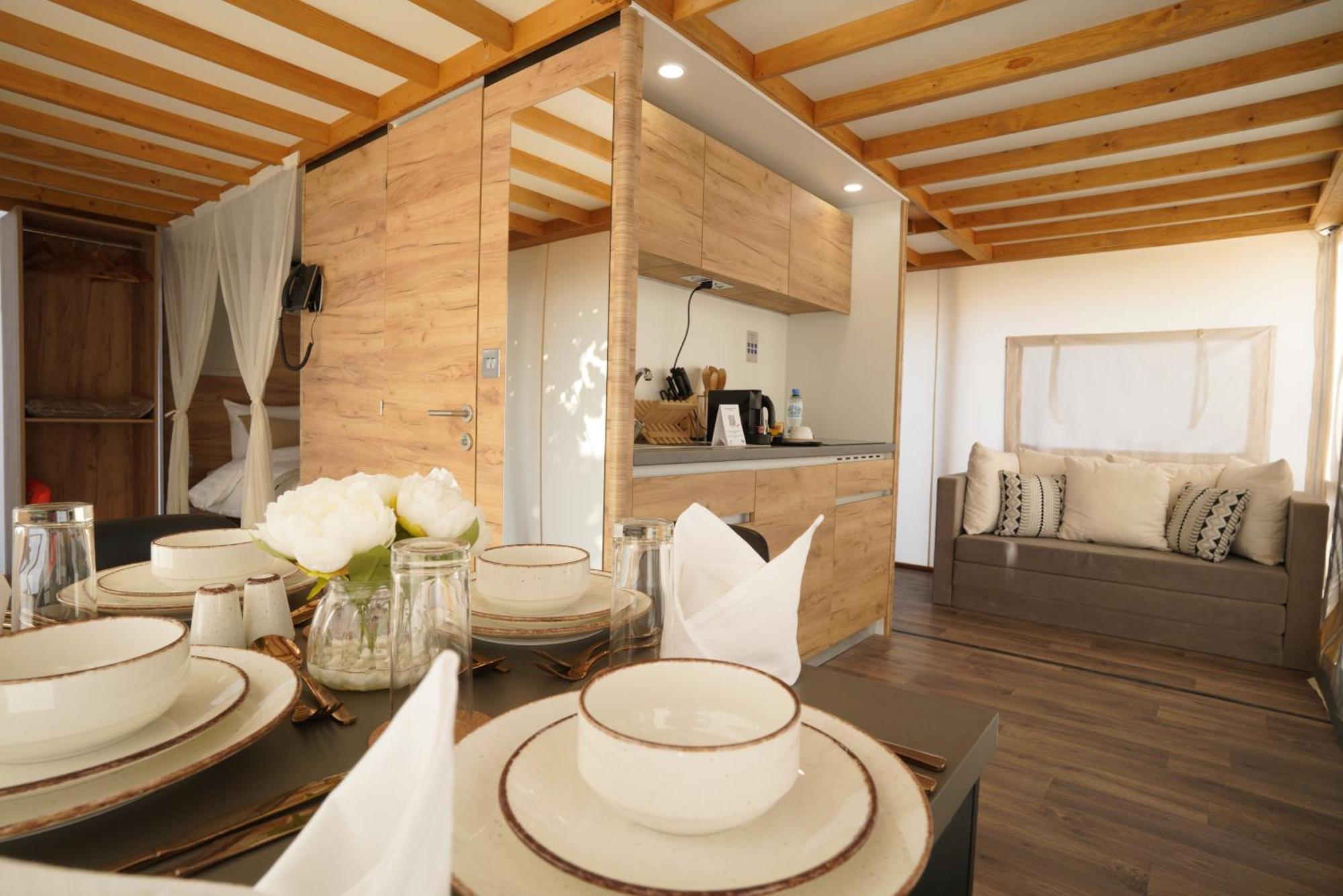 Bab Al Nojoum Hudayriyat Villas Abu Dabi Habitación foto